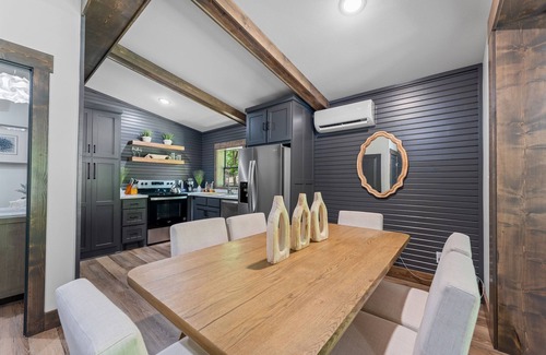Marshall Casa | Luxury Cabin - Hot Tub, Firepit by Buffalo River