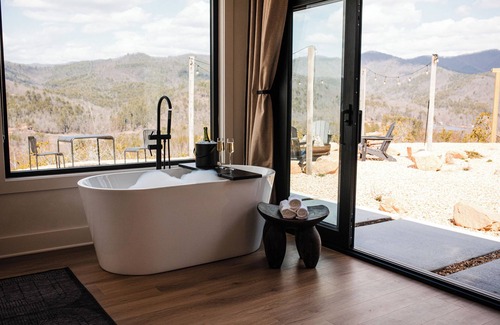 Hayesville Cabina | Luxury Cabin - Mountain Views - Hot Tub & Sauna