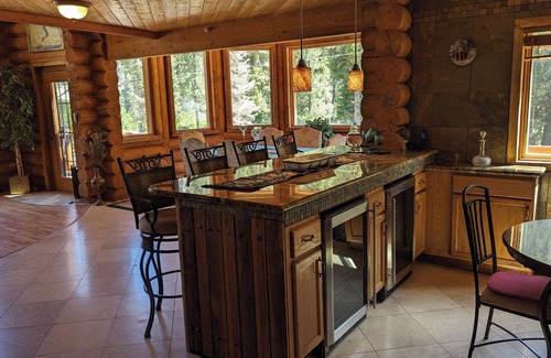 Mount Charleston Cabina | Luxury Cabin on Mount Charleston
