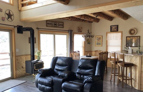 Alpine Village Cabina | Luxury Cabin on the Upper Rio Grande River