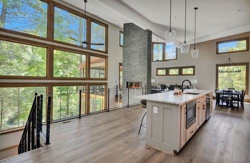 Ellijay Cabina | Luxury Cabin w/ Private Waterfall, Hot Tub, Fire Pit & More