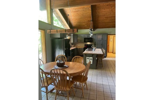 Old Forge Casa | Luxury Cabin with Indoor Heated SaltWater Pool!