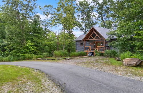 Zoe Cabina | Luxury Cabin with Rustic Elegance