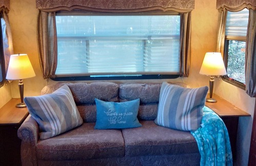Micanopy Casa | Luxury camping on horse farm in Reddick