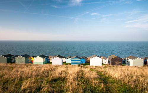 Swalecliffe Otro | Luxury Caravan At Seaview Holiday Park In Kent Ref 47034Pb