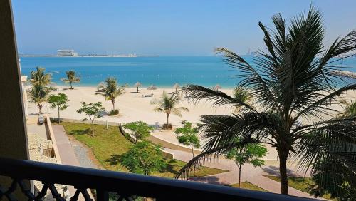 Bab Al Bahr Apartamento | Luxury casino & beach studio