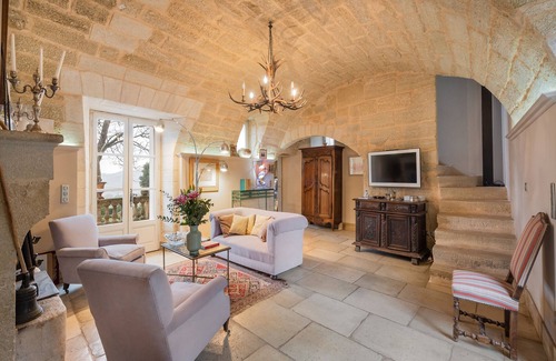 Saint-Siffret Otro | Luxury Castle in the GARD between Avignon and Uzès.