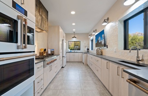 The Foothills Casa | Luxury Catalina Foothills Heated Pool and Spa Sleeps 16