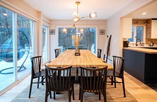 Prattsville Villa | **Luxury Catskill MNTN 5BR 3Bath Villa -Hot Tub/ Fire Pit**