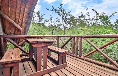 Marloth Park Chalet De Esquí | Luxury chalet 12 mi from the Crocodile Bridge Gate of the Kruger National Park!