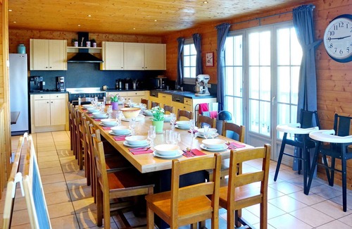 Villarembert Chalet De Esquí | Chalet de lujo 4* · Confort total · Jacuzzi y sauna · 5 habitaciones