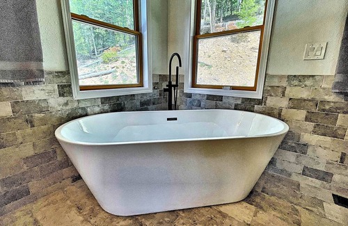 Black Hawk Chalet De Esquí | Luxury Chalet Close to skiing with NEW hot tub!