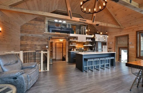 Lac-Simon Chalet De Esquí | LUXURY CHALET LA MERVEILLE