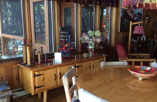 Val-des-Monts Cabina | Chalet de lujo a orillas del lago, capacidad para 8 personas, lago Rhéaume, a 35 minutos de Ottawa