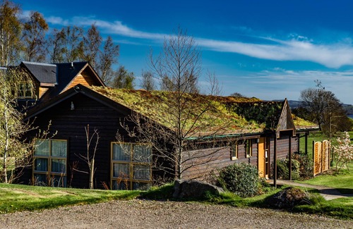 Balmaha Chalet De Esquí | Luxury chalet with hot tub and loch views