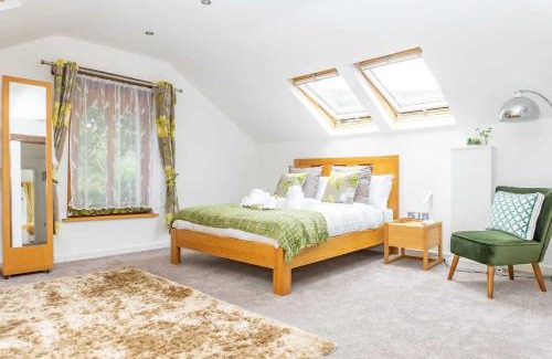 Charlton Kings Casa | Luxury -chelt Walking-2bed-long Stays-parking