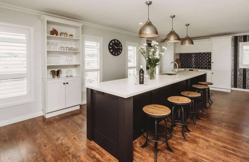New Plymouth Casa | Luxury Coastal House in New Plymouth