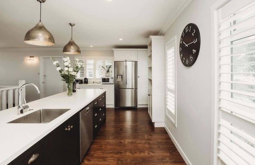 New Plymouth Casa | Luxury Coastal House in New Plymouth