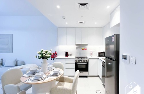 Jumeirah Apartamento | Luxury & Comfort 1B at Al Jadeel 2 Jumeirah Living