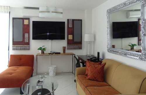 Tijuana Apartamento | LUXURY COMFORTABLE SAFE CHIC MOST EXCLUSIVE AREA OF TJ GOLF COURSE VIEW