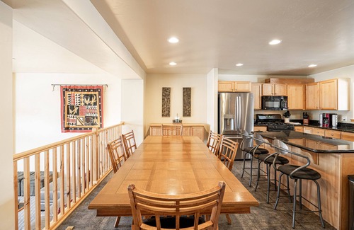 Bear Hollow Village Casa | Luxury Community Amenities, Central Location, Private Hot Tub & Pet-Friendly!