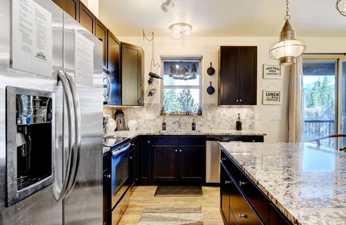 Winter Park Casa | Luxury Condo 414 I Pool I Club House I Hot Tub I Best Price I Discounted Attractions