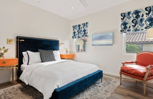 The Funk Zone Condominio | Luxury Condo at West Beach Walking Distance to Downtown SB