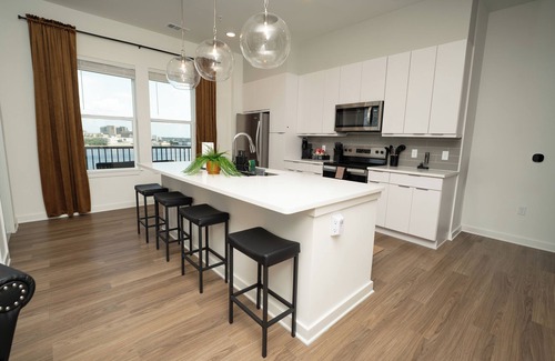 Downtown Jacksonville Condominio | Luxury Condo, Breathtaking Riverfront Views