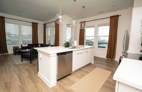 Downtown Jacksonville Condominio | Luxury Condo, Breathtaking Riverfront Views