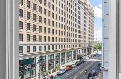 Downtown Wilmington Apartamento | Luxury Condo + Free Garage Parking 402