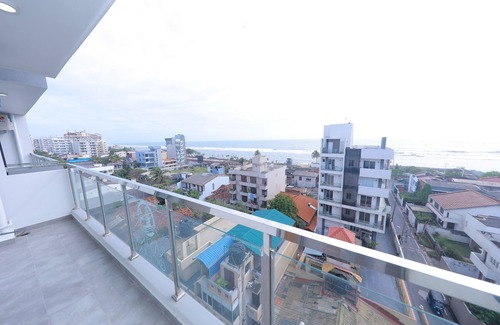 Wellawatte Apartamento | Luxury Condo in Colombo 6