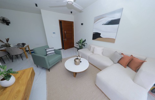 Wellawatte Apartamento | Luxury Condo in Colombo 6