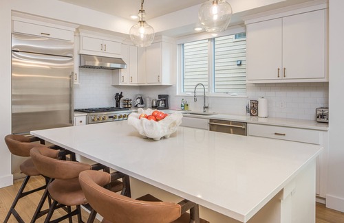 Big Sky Casa | Luxury condo w/private hot tub & Lone Peak Views, minutes to Big Sky Resort - Copper John Getaway