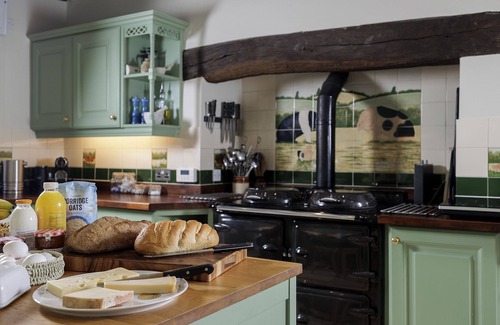 Aldsworth Cabaña | Luxury Cotswold Holiday Home - Green Farm House