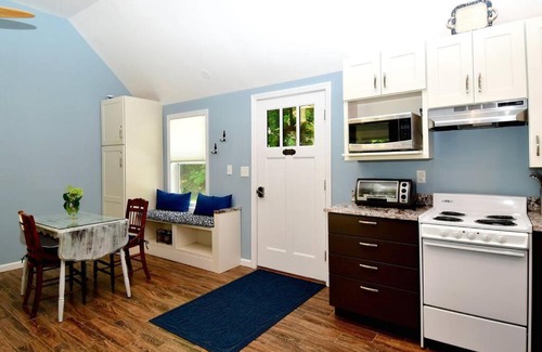 Bellvale Casa | Luxury Cottage at Millpond Falls