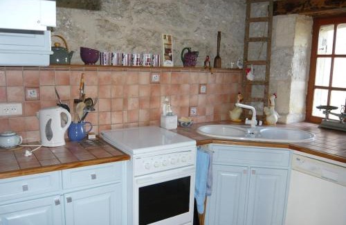 Boisse Casa | luxury cottage for 2, beautiful views, large swimming pool, no children