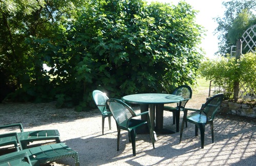 Boisse Cabaña | luxury cottage for adult couples, peaceful, unobstructed views, large swimming pool