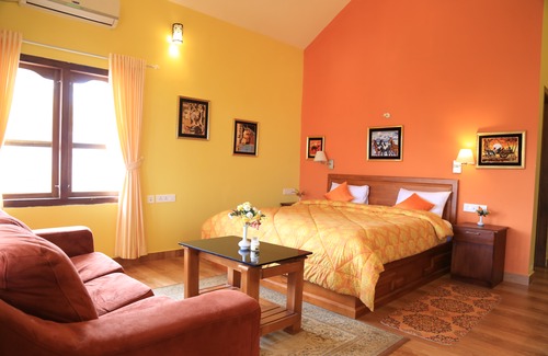 Anachal Hotel | Luxury Cottages with Beautiful Mountain View
