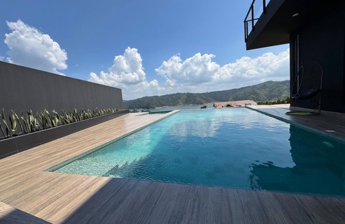 Calima Cabaña | Luxury country house facing Lake Calima