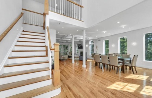 Town of Tuxedo Casa | Luxury Country Home w. Sauna! Next Door to Fair