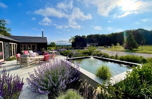Chichester Casa | Luxury Countryside Haven for 10