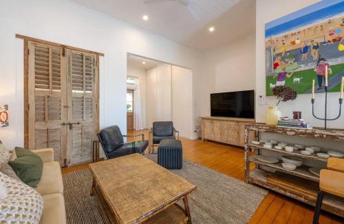 Bangalow Apartamento | Luxury Couples Stay Bangalow l Nova Escapes