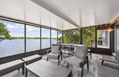 Alexandria Casa | Luxury Cowdry Cottage Lake Home