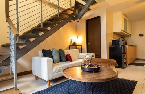 Salcedo Village Apartamento | Luxury Cozy Stylish Loft in Makati
