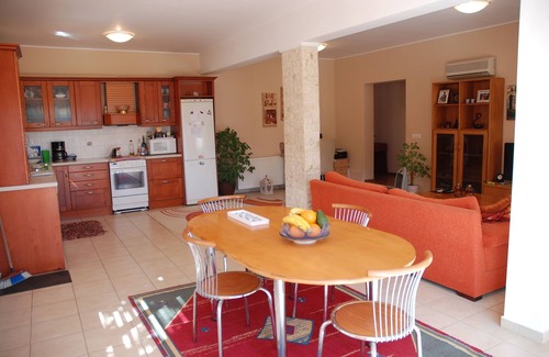 Ammoudara Villa | Acogedora villa de lujo con jardín cerca del mar