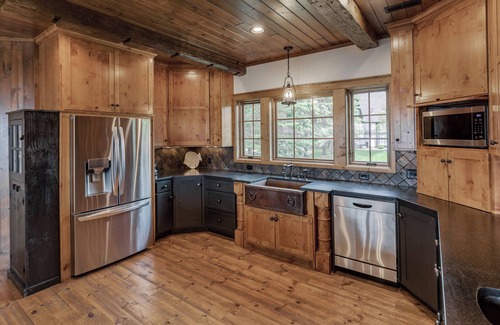 Pequot Lakes Casa | Luxury Craftsman Lower Whitefish Home