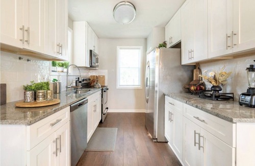 Cylburn Casa | Luxury Cylburn Home -Walking Distance to Mt. Sinai Hospital & Cylburn Arborateum