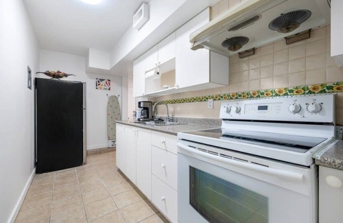 Delta Casa | Luxury Delta 2BD Suit on ground floor