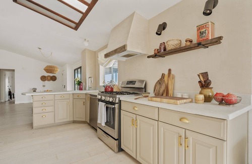 Landers Casa | Luxury Desert Home with 3 BR - Dog friendly