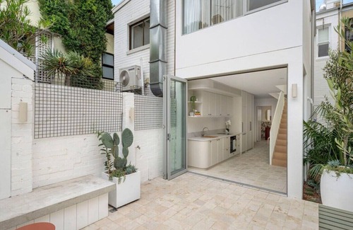 Redfern Casa | Luxury Designer Redfern House